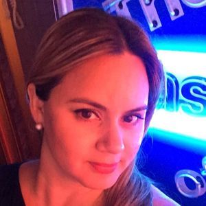 Meet your Posher, Gabriela